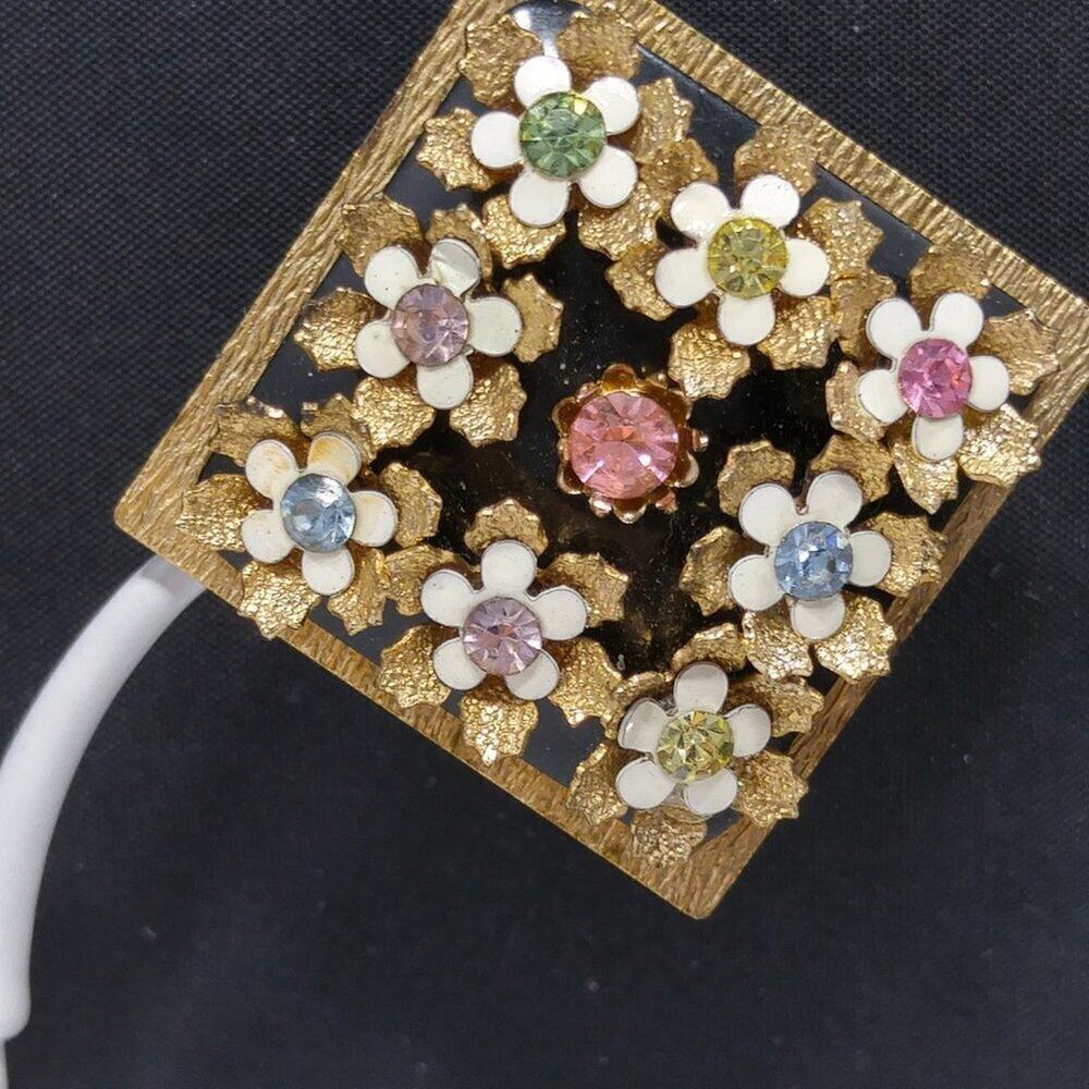 Vintage Flower Enamel Rhinestone Clip-on Earrings, 1950s, 1 1/8 Inches - Picture 3 of 7